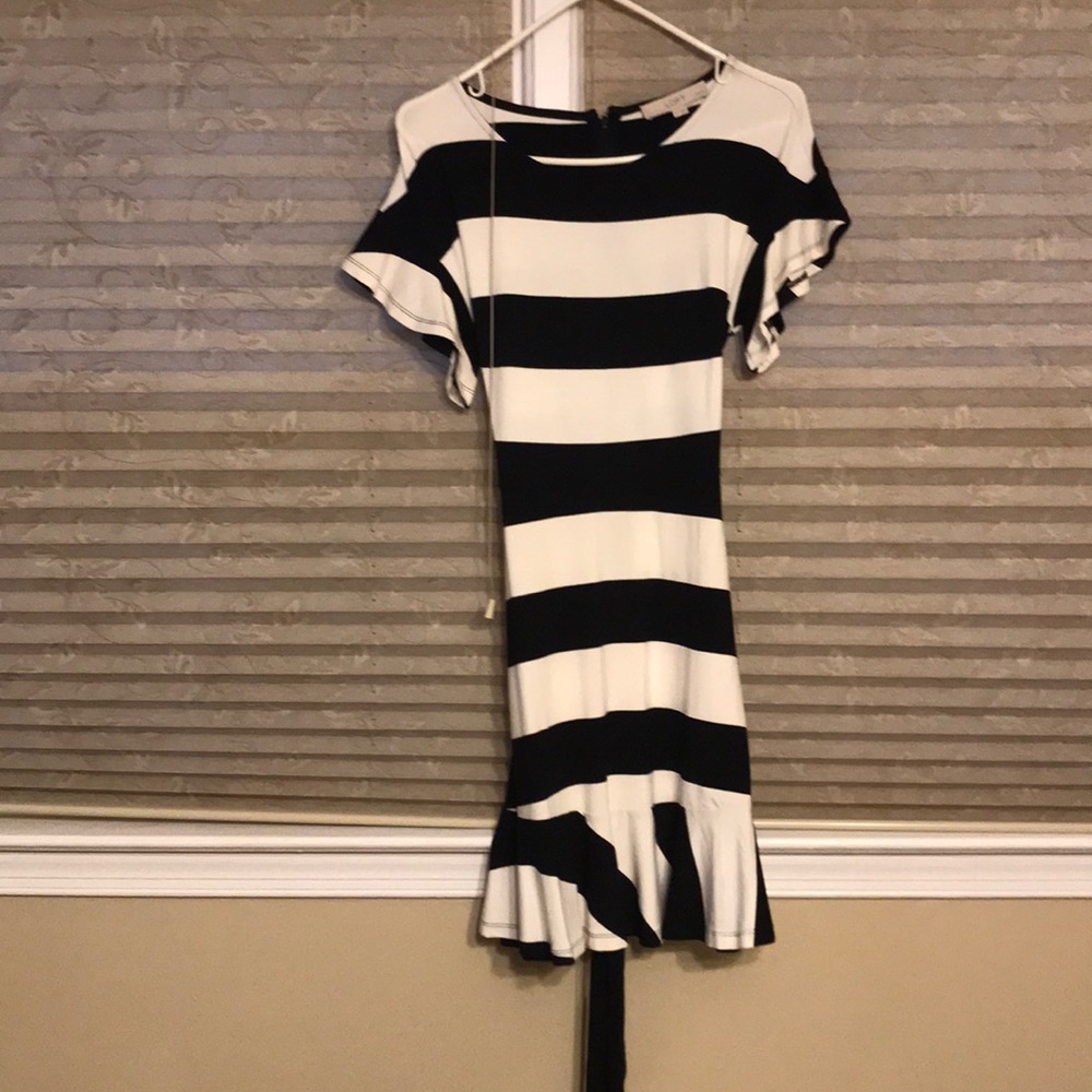 Loft dress - Picture 3 of 4
